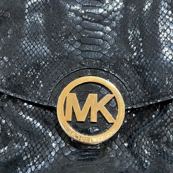 Michael Kors Handbag patent leather - Picture 2 of 7